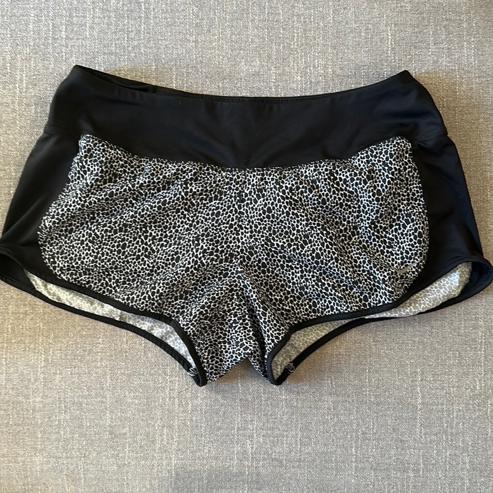 Nike Dri Fit Black and White Spots Lined Athletic Shorts Size M